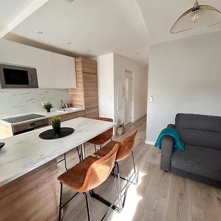 Emma - 4/6 Pers Neuf- Hyper Centre Clim Terrasse